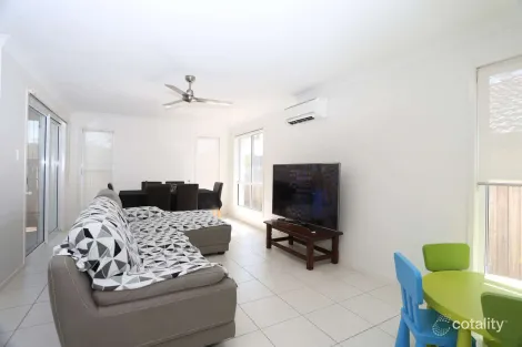 Property photo of 44 Burnett Drive Holmview QLD 4207