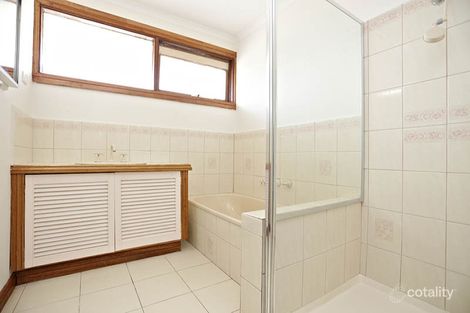 Property photo of 15 Tamar Drive Melton South VIC 3338