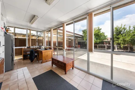 Property photo of 6 Denbern Street Bossley Park NSW 2176