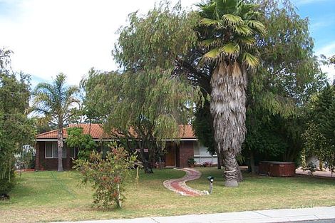 19b Brooks St, Kalamunda, WA 6076