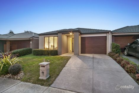 Property photo of 28 Quarters Boulevard Cranbourne West VIC 3977