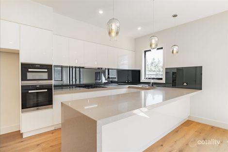 Property photo of 2 Gilmour Road Camberwell VIC 3124