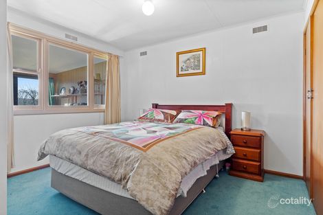 Property photo of 24 Back Raglan Road Beaufort VIC 3373