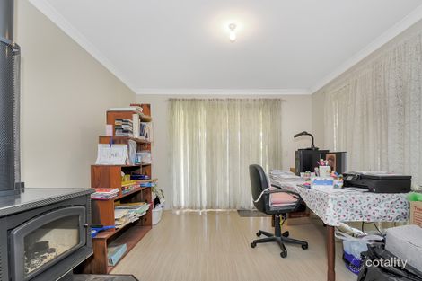 Property photo of 6 Woodview Retreat Caversham WA 6055