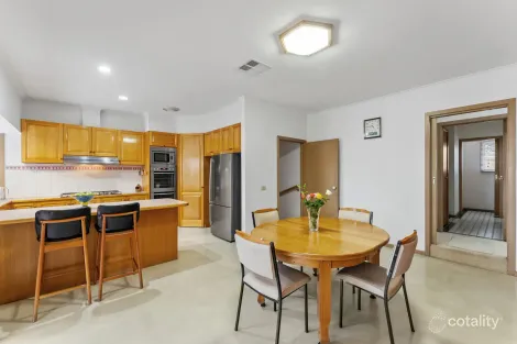Property photo of 85 Saronvale Crescent Hillside VIC 3037