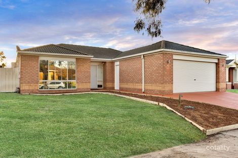 Property photo of 17 Hallmark Drive Narre Warren South VIC 3805