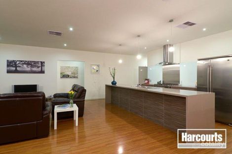 Property photo of 3 Waldo Avenue Cranbourne North VIC 3977