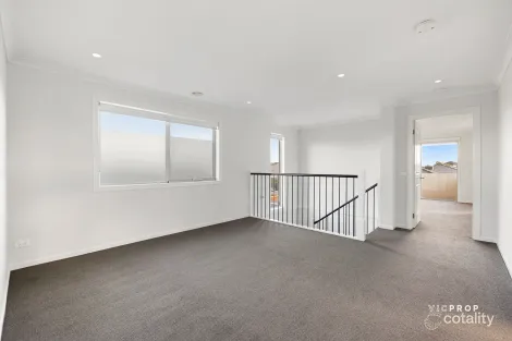 Property photo of 15 Kyogle Avenue Point Cook VIC 3030