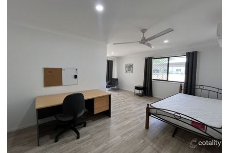 9 Fielding Rd, College View, QLD 4343