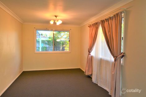 Property photo of 17 Solandra Crescent Calamvale QLD 4116