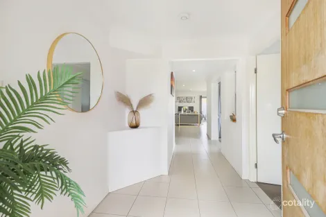 Property photo of 2 Lachlan Street Gleneagle QLD 4285