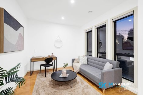 Property photo of 112 Newbury Boulevard Craigieburn VIC 3064