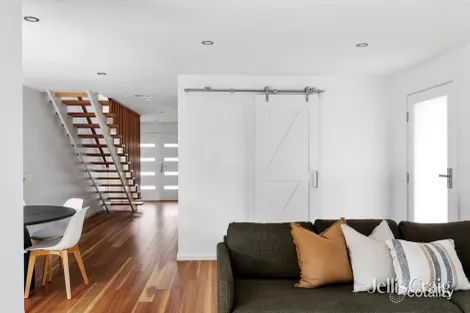 Property photo of 13 Anthony Close Lower Plenty VIC 3093