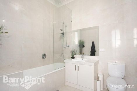 Property photo of 45 Highland Drive Pakenham VIC 3810