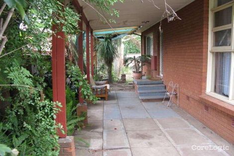 Property photo of 30 Fields Road Macquarie Fields NSW 2564