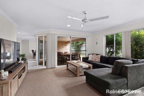 Property photo of 6 Tenterfield Place Forest Lake QLD 4078