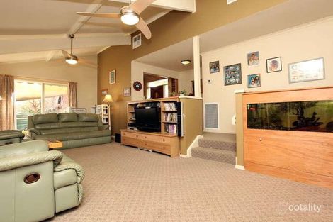 Property photo of 248 Wheeler Crescent Wanniassa ACT 2903