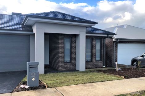 Property photo of 9 Freshman Avenue Clyde VIC 3978