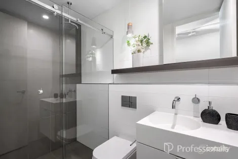 Property photo of 203/738 Orrong Road Toorak VIC 3142