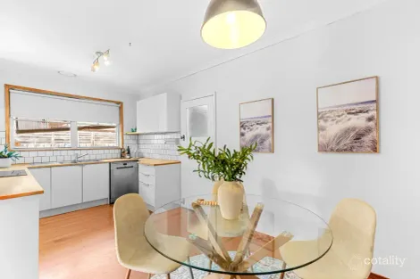 Property photo of 20 Julian Street Werribee VIC 3030