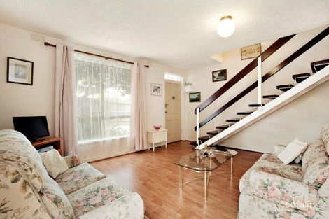 2/227 Charman Rd, Cheltenham, VIC 3192