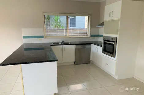 Property photo of 7 Tom Thumb Place Yamba NSW 2464