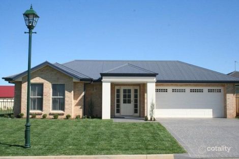 Property photo of 3 Bartlett Street Orange NSW 2800