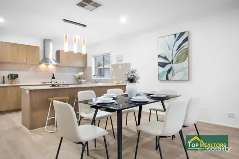 Property photo of 10 Conargo Avenue Tarneit VIC 3029
