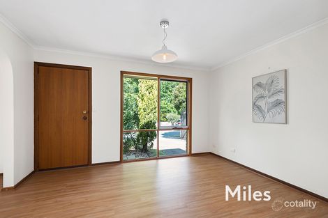 Property photo of 19 Braid Hill Road Macleod VIC 3085