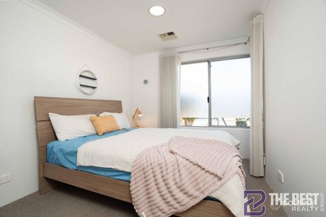 Property photo of 5 Whiteoak Way Piara Waters WA 6112