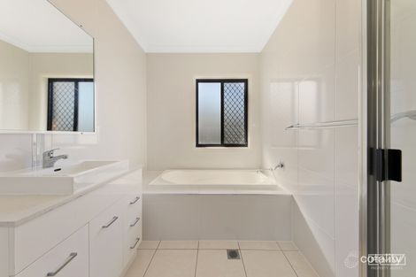 Property photo of 1/2 Gardener Street Lammermoor QLD 4703
