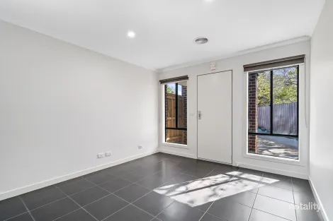 Property photo of 12A Varsity Court Albanvale VIC 3021