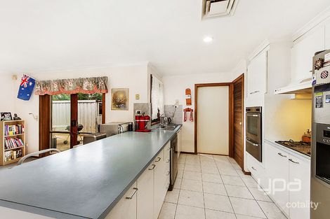 Property photo of 9 Nadur Court St Albans VIC 3021