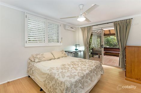 Property photo of 9 Grimsdyke Court Molendinar QLD 4214