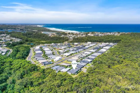 2 Macquarie Dr, Burrill Lake, NSW 2539