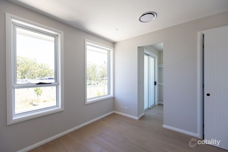 Property photo of 96 Orlagh Circuit Grantham Farm NSW 2765