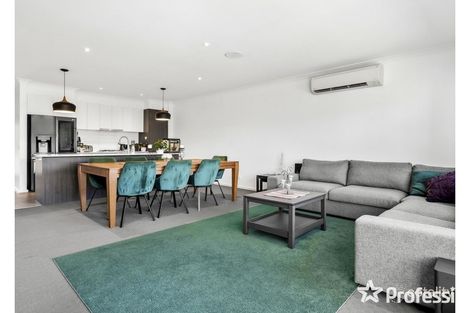 Property photo of 5 Nicky Close Mooroolbark VIC 3138