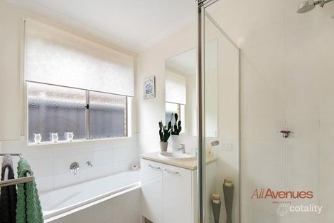 Property photo of 10 Cemetine Terrace Cranbourne VIC 3977