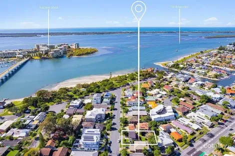 Property photo of 18 Errol Avenue Paradise Point QLD 4216