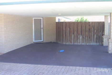 Property photo of 1 Latania Grove Warnbro WA 6169