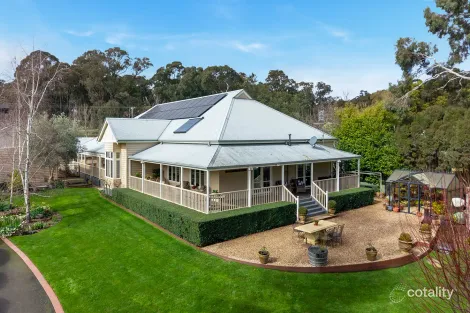 24 Booths Lane, Woodend, VIC 3442