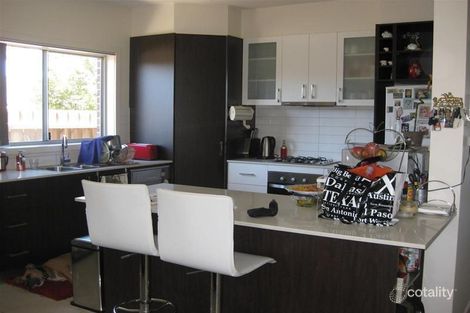 Property photo of 17 Ultimo Walk Taylors Hill VIC 3037
