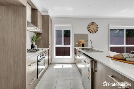 Property photo of 6 Jade Crescent Cobblebank VIC 3338