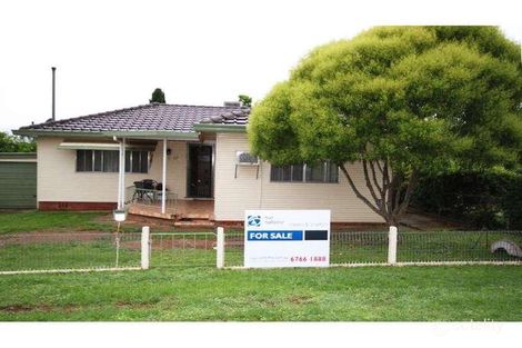 17 Edinburgh St, West Tamworth, NSW 2340