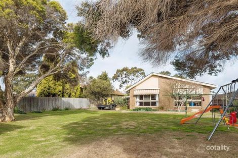 Property photo of 26 Smeaton Close Lara VIC 3212