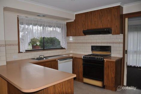 Property photo of 4 Cunningham Drive Mill Park VIC 3082