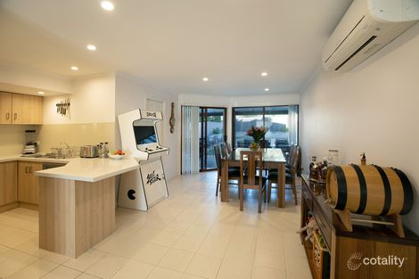 8 Saint Vincents Ave, Hallett Cove, SA 5158
