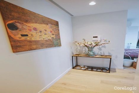 Property photo of 401/442-450 Elizabeth Street Melbourne VIC 3000