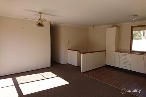 Property photo of 16 Ringbalin Crescent Bomaderry NSW 2541