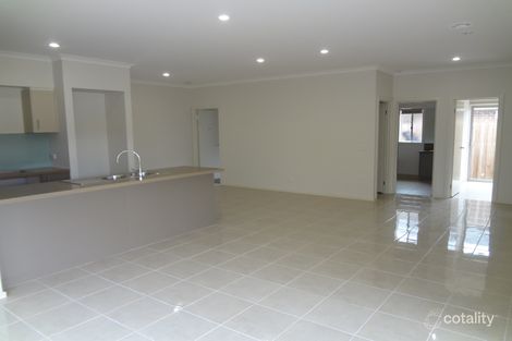 Property photo of 19 Verde Parade Epping VIC 3076